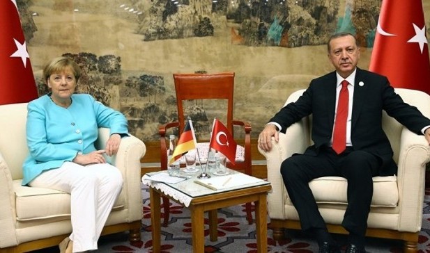 Merkel Türkiye'yle ilişkiler kopsun istemiyor
