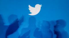 Muhalifleri Gözetlemek İçin Twitter Çalışanlarını İşe Almışlar