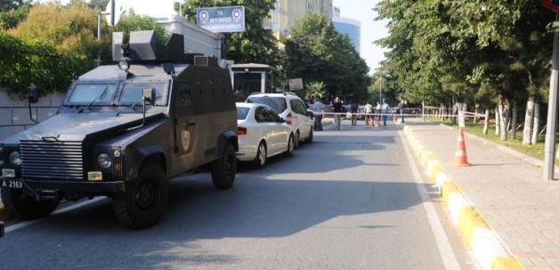 Beylikdüzü polis merkezine silahlı saldırı!