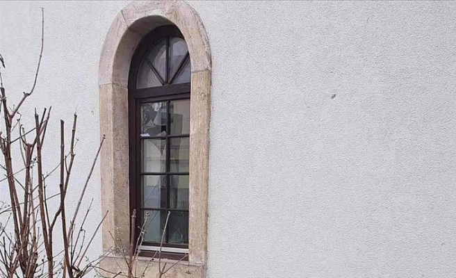 Bosna Hersek'in Bosanska Dubica şehrindeki tarihi camiye saldırı