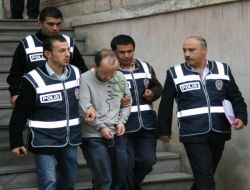 Sapık etkisiz hale getirildi.