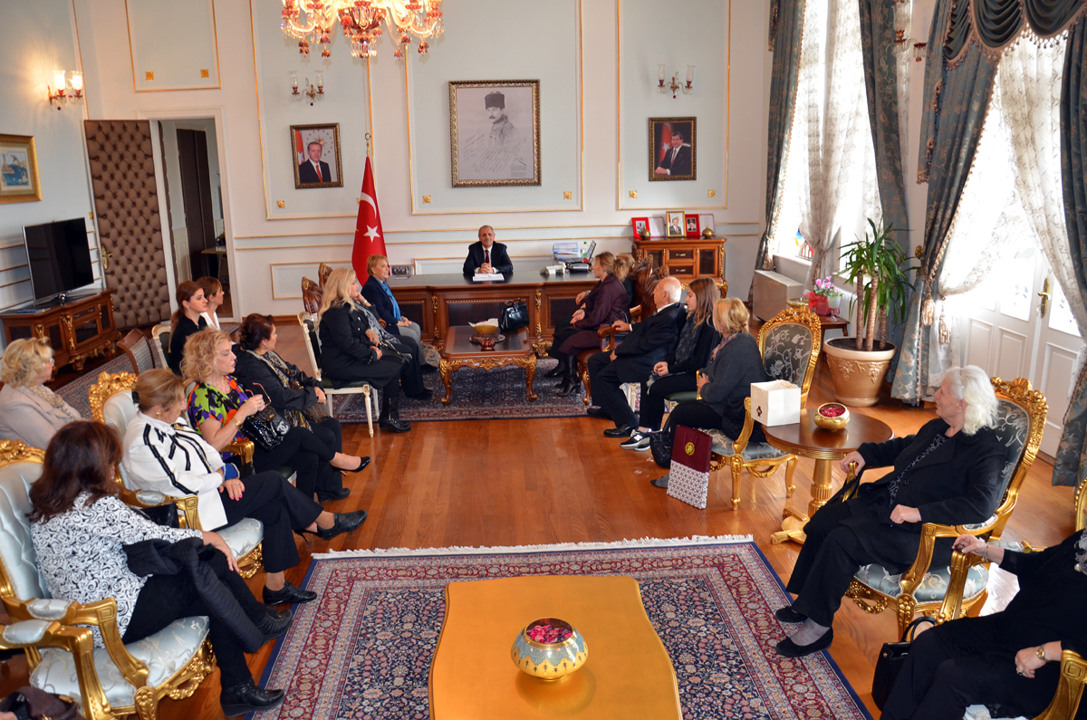 Türk Kalp Vakfı Yönetimi ve İcra Kurulundan oluşan heyet Vali Salihoğlu’nu ziyaret etti.