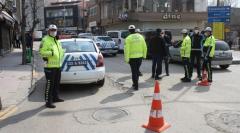 Şehir merkezine çıkan yollar araç trafiğine kapatıldı