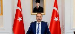 VALİ CANALP, “BİZ BİZE YETERİZ TÜRKİYE’M” KAMPANYASINA BİR MAAŞINI BAĞIŞLADI